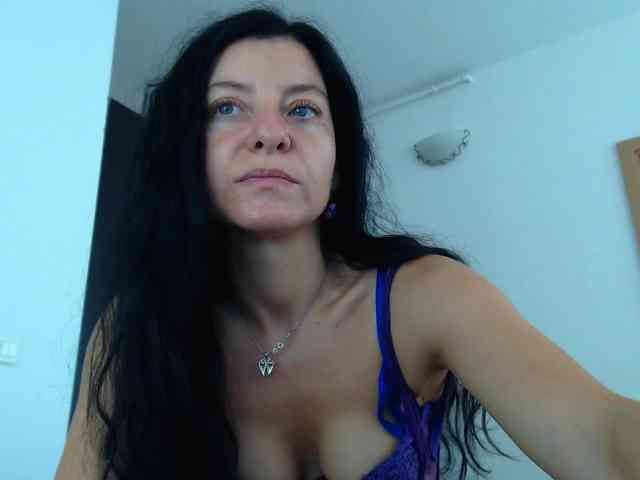 BluEyesBaby webcam