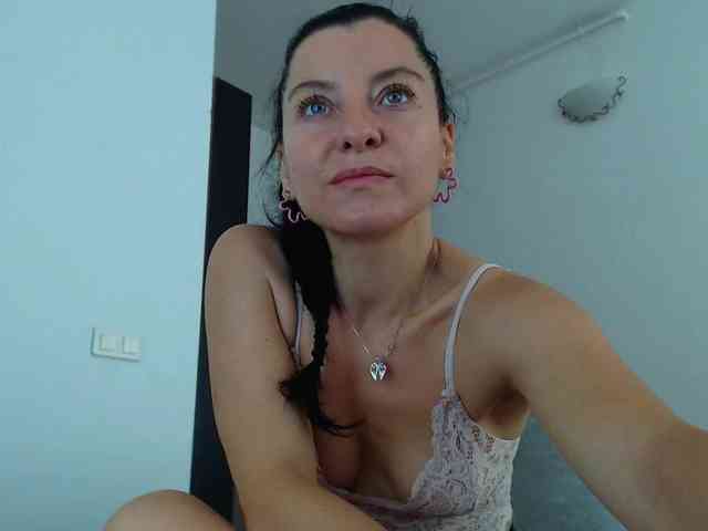 BluEyesBaby webcam