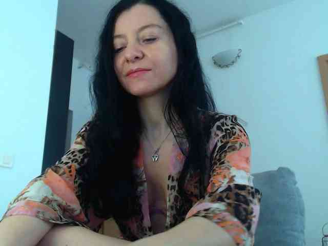 blueyesbaby Live Webcam on BongaCams
