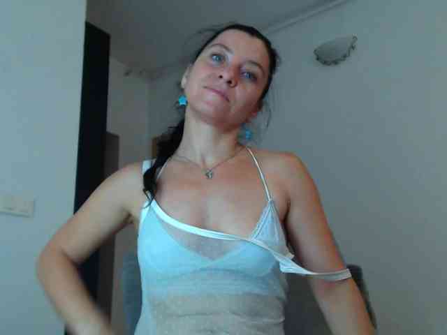BluEyesBaby webcam