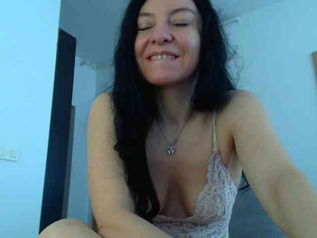 BluEyesBaby webcam