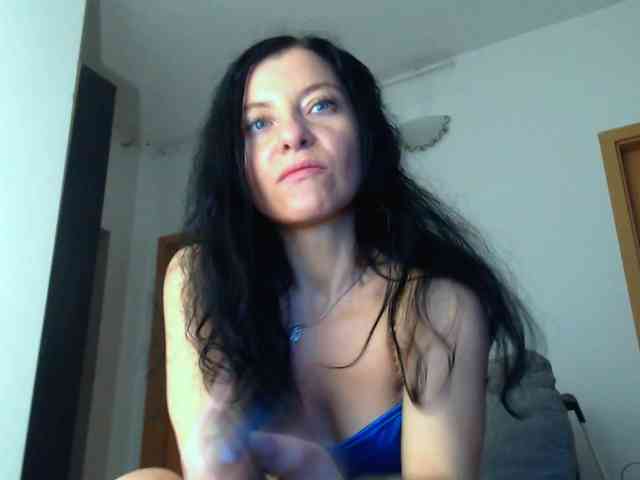 BluEyesBaby webcam