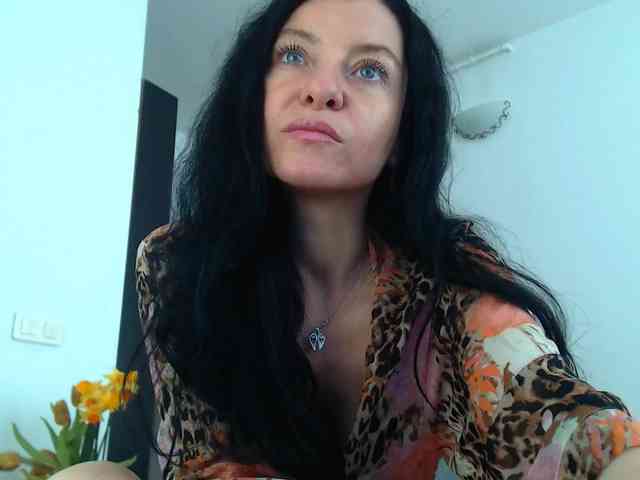 blueyesbaby Live Webcam on BongaCams