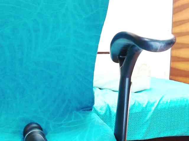 YourHotMery webcam