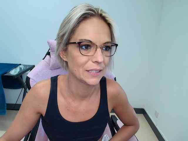 alixfeeling webcam
