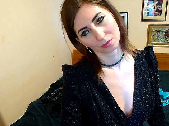 evarette's BongaCams show and profile