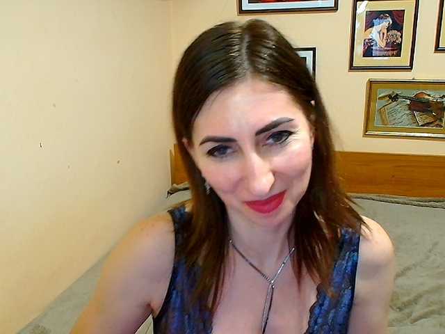 evarette's BongaCams show and profile