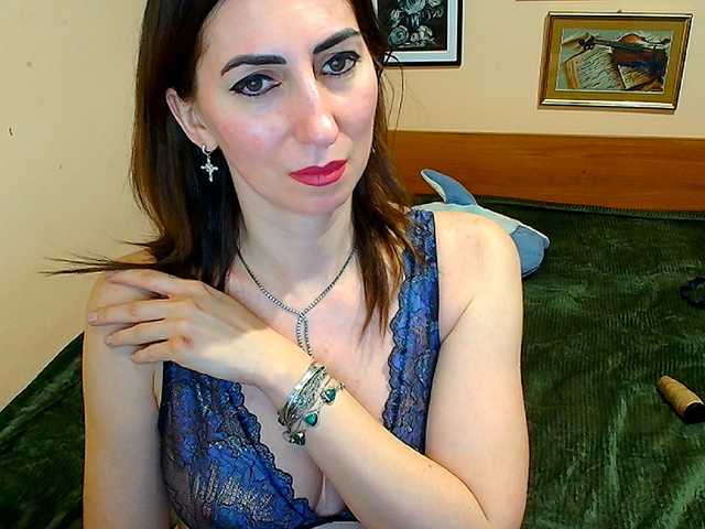 evarette's BongaCams show and profile