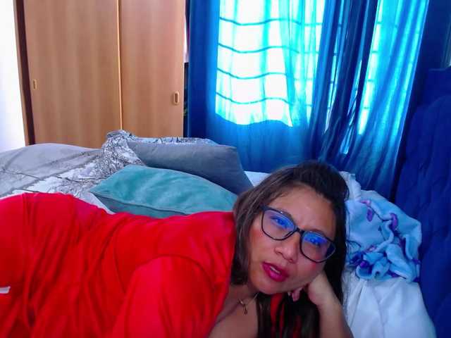 slutdirty's BongaCams show and profile