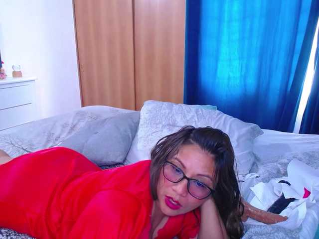 slutdirty's BongaCams show and profile