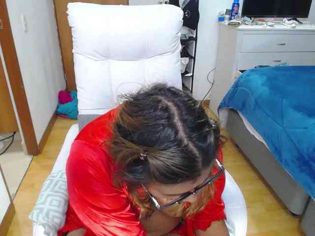 SlutDirty webcam