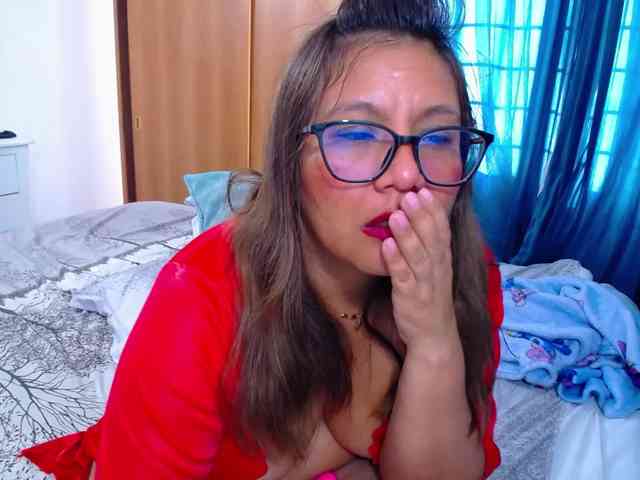 slutdirty Live Webcam on BongaCams