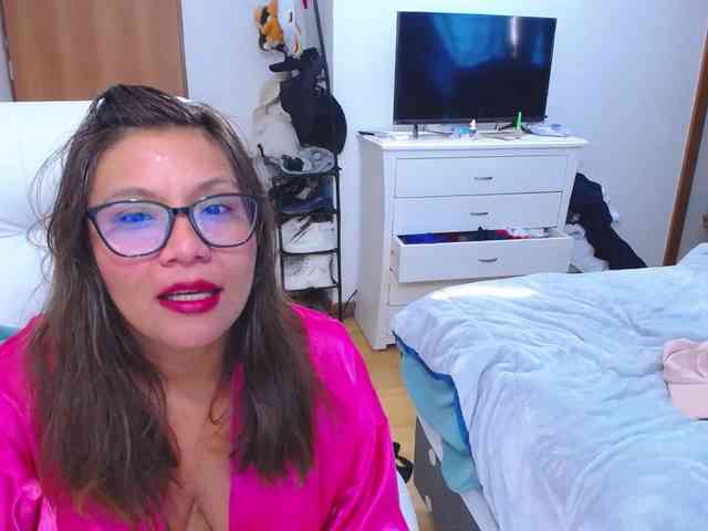SlutDirty webcam