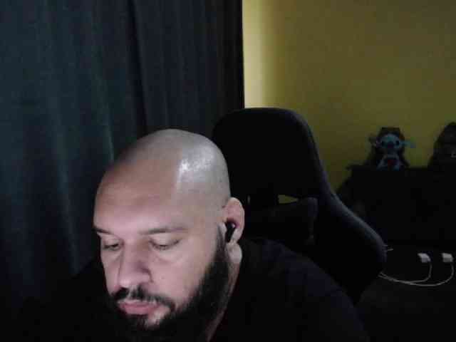 guessswho24