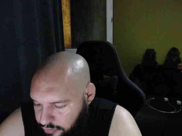 guessswho24