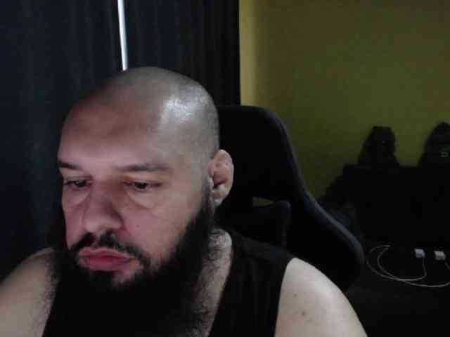 guessswho24