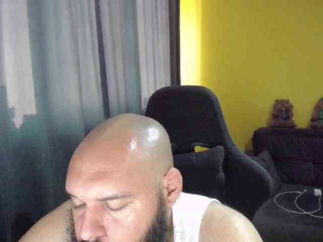 guessswho24