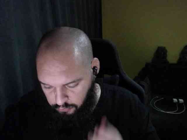 guessswho24