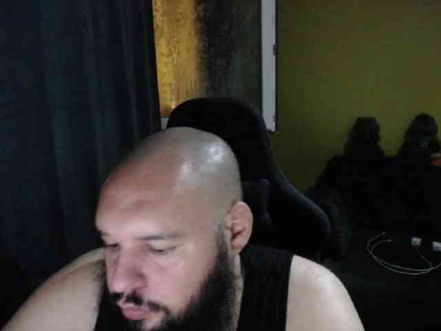 guessswho24