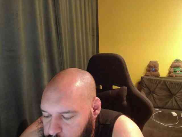 guessswho24