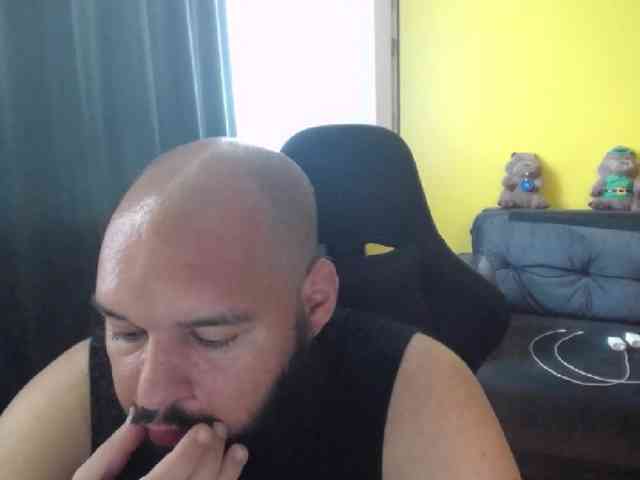 guessswho24