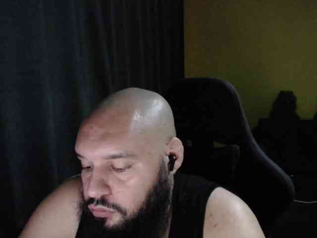 GuesssWho24