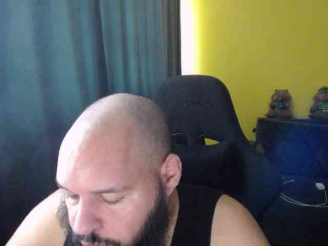 guessswho24