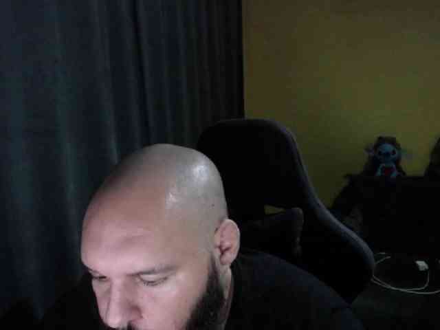 guessswho24