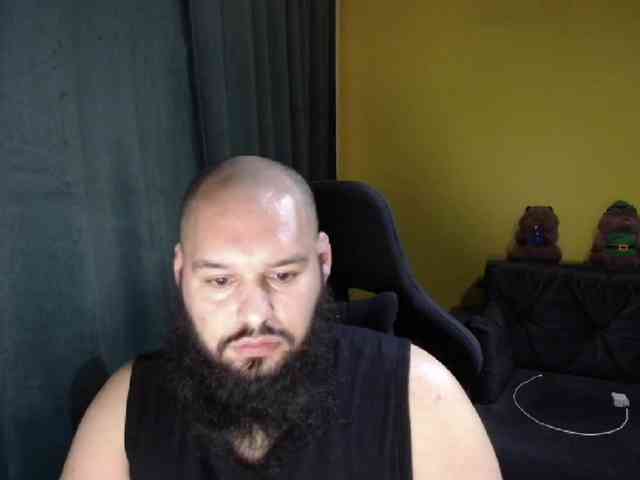 guessswho24 Live Webcam on BongaCams