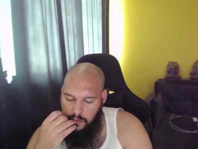 guessswho24
