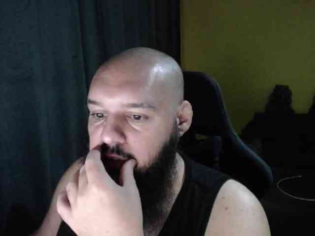 guessswho24