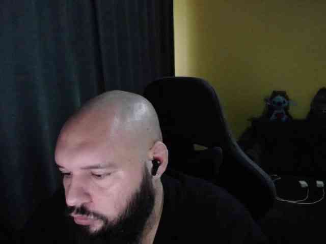 guessswho24