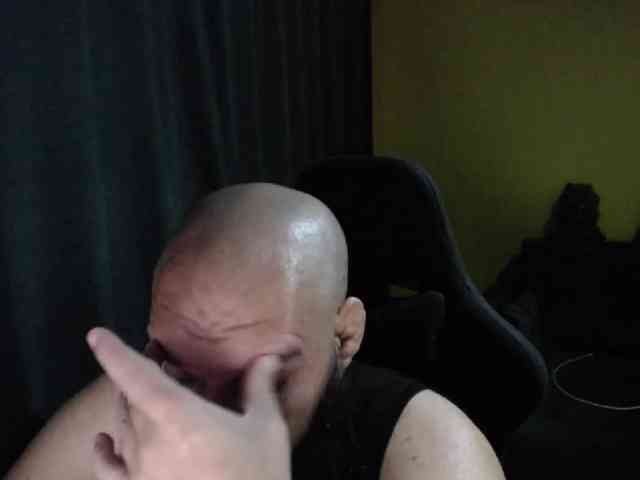 guessswho24