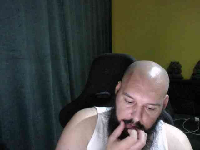 guessswho24