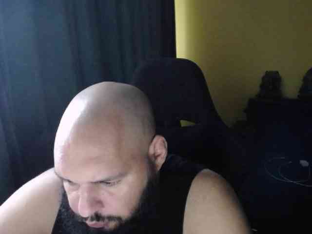 guessswho24