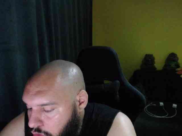 guessswho24