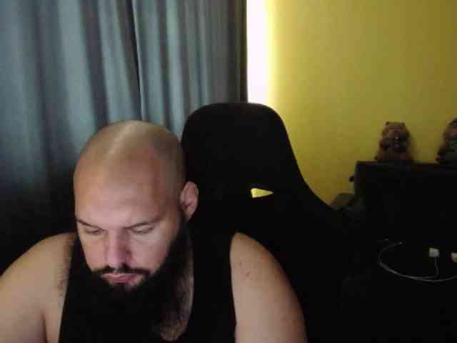 guessswho24