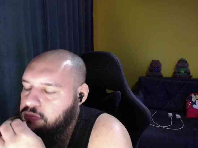 guessswho24 guessswho24