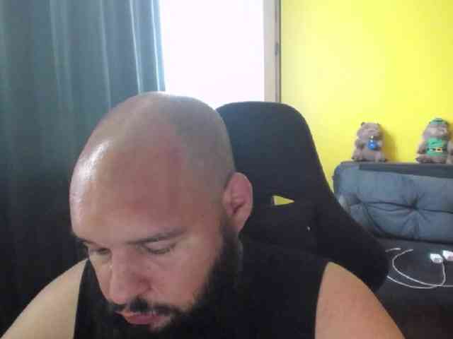 guessswho24