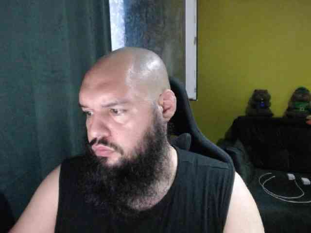 guessswho24
