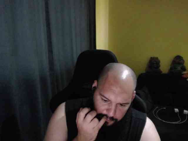 guessswho24