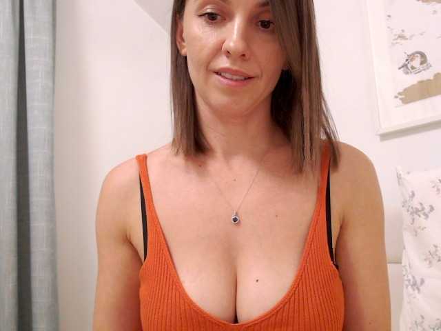 katniss1's BongaCams show and profile
