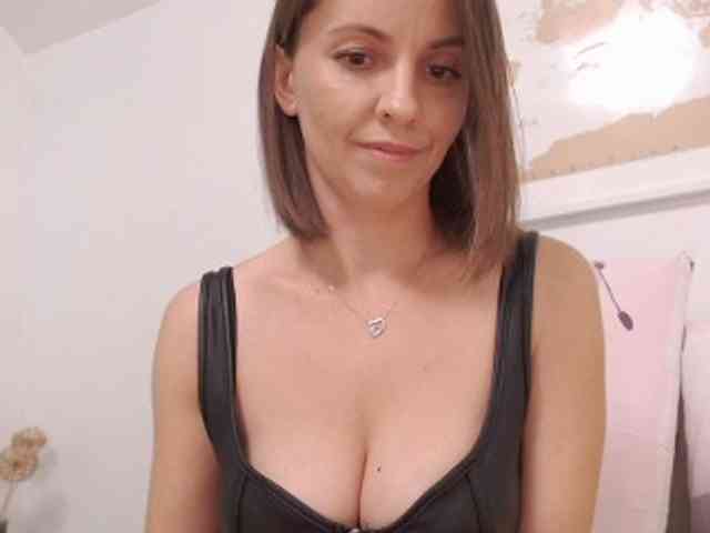 MissJoliSourire webcam