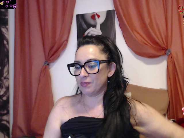 anaiza's BongaCams show and profile