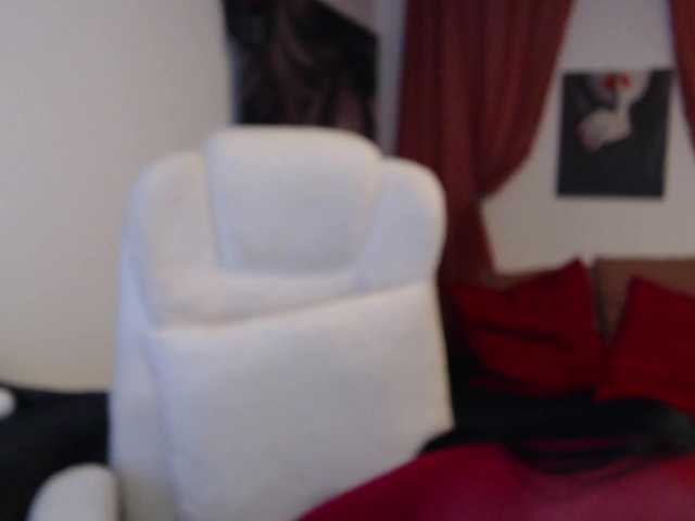 anaiza's BongaCams show and profile