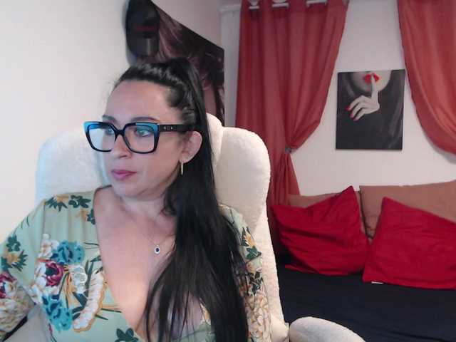 anaiza's BongaCams show and profile