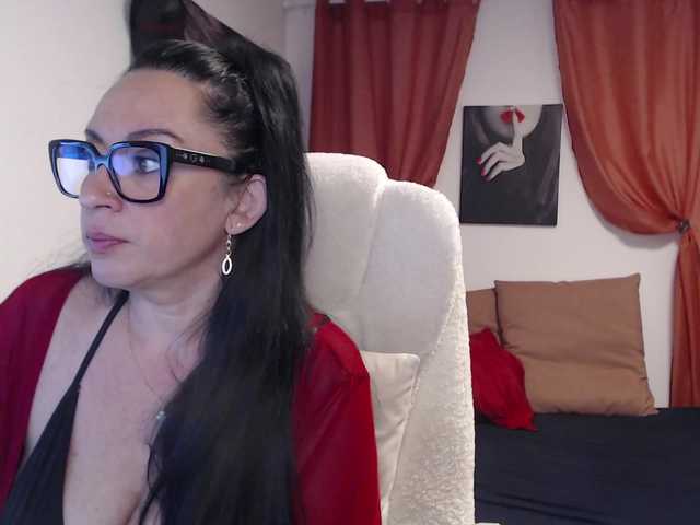 anaiza's BongaCams show and profile