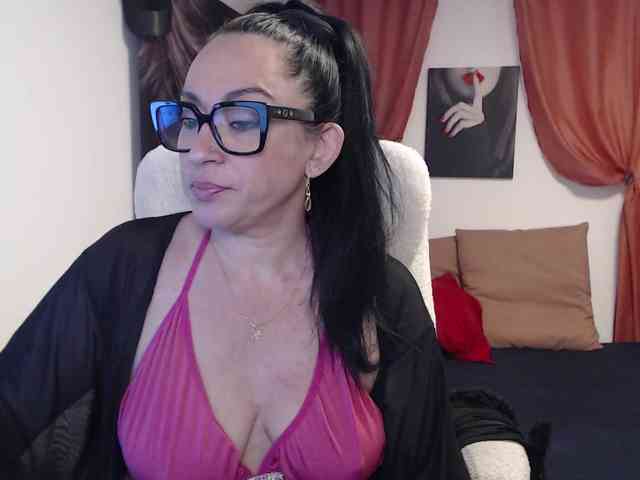 anaiza Live Webcam on BongaCams