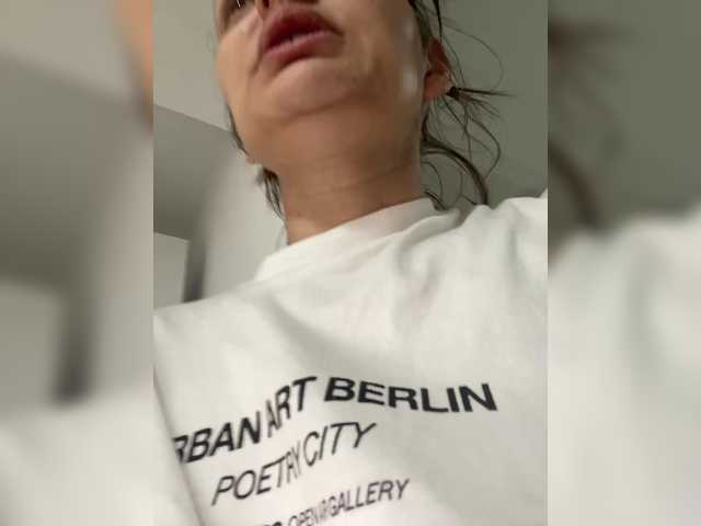 ameliex69's BongaCams show and profile