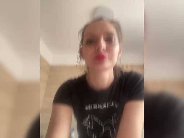 ameliex69's BongaCams show and profile